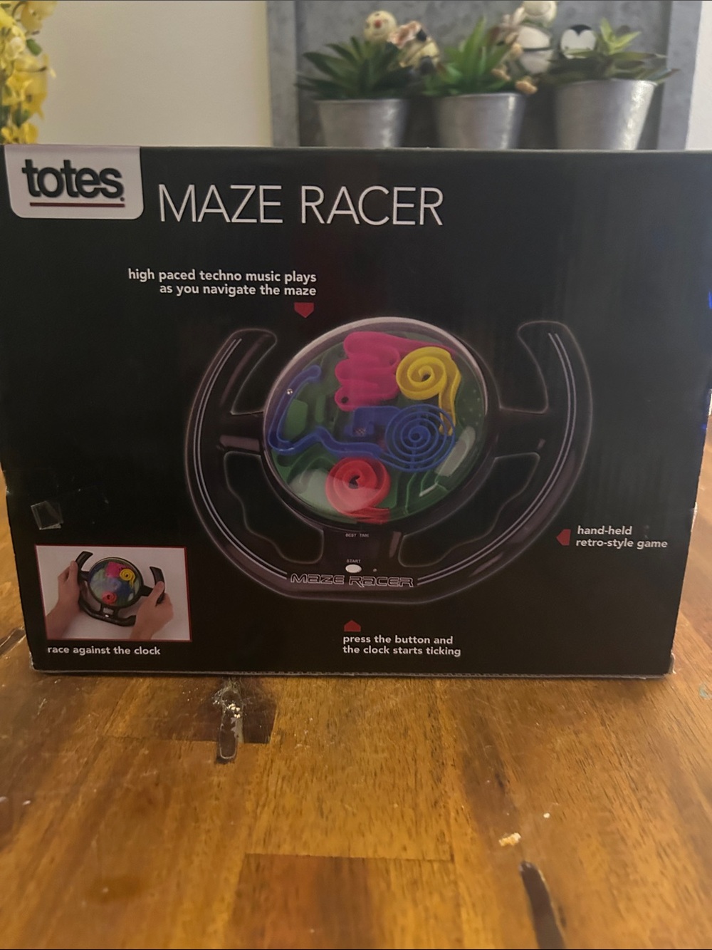 New In Box Totes Maze Racer Handheld Fun Timer Puzzle Game - Picture 2 of 5